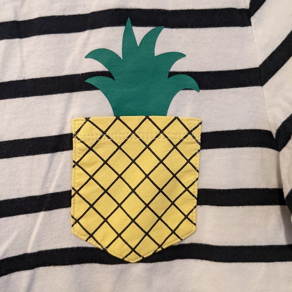 *10/$10* Women's Old Navy Striped Pineapple T-shirt Tee - Size Small - Picture 2 of 6